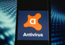 Este popular antivirus gratuito espía, recopila información y vende cada clic que hacen sus usuarios