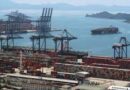Un brote de coronavirus en un importante puerto chino podría afectar el sistema mundial de transporte de mercancías