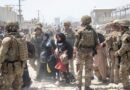 EE.UU. suspende los vuelos de evacuación desde Afganistán tras detectárseles el sarampión a algunos de los evacuados