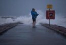 Texas bajo alertas de inundaciones y marejadas por huracán Nicholas que tocó tierra
