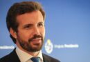 Entre conflictos internos y diferencias con Vox: Así llega a Chile Pablo Casado, el líder del PP español