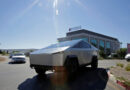 Graban en acción al prototipo actualizado del Tesla Cybertruck en una pista de pruebas