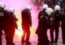 Protestas por restricciones sanitarias en Bruselas desembocan en enfrentamientos con la Policía y uso de gas lacrimógeno