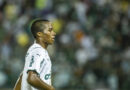 Un futbolista de 15 años marca un golazo de chilena en Brasil que da la vuelta al mundo