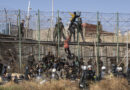 Mueren cinco migrantes en los enfrentamientos con agentes marroquíes tras el salto a Melilla