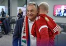 Critican a Orbán por usar una bufanda con un mapa de la ‘Gran Hungría’ en un partido de fútbol
