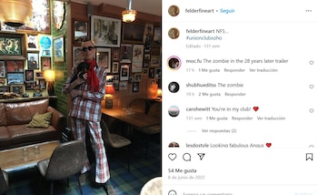 Según se reportó, el modelo y comerciante de arte británico tiene una cintura de menos de 3 centímetros (Instagram/@felderfineart)