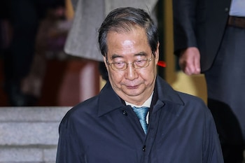 El primer ministro destituido de